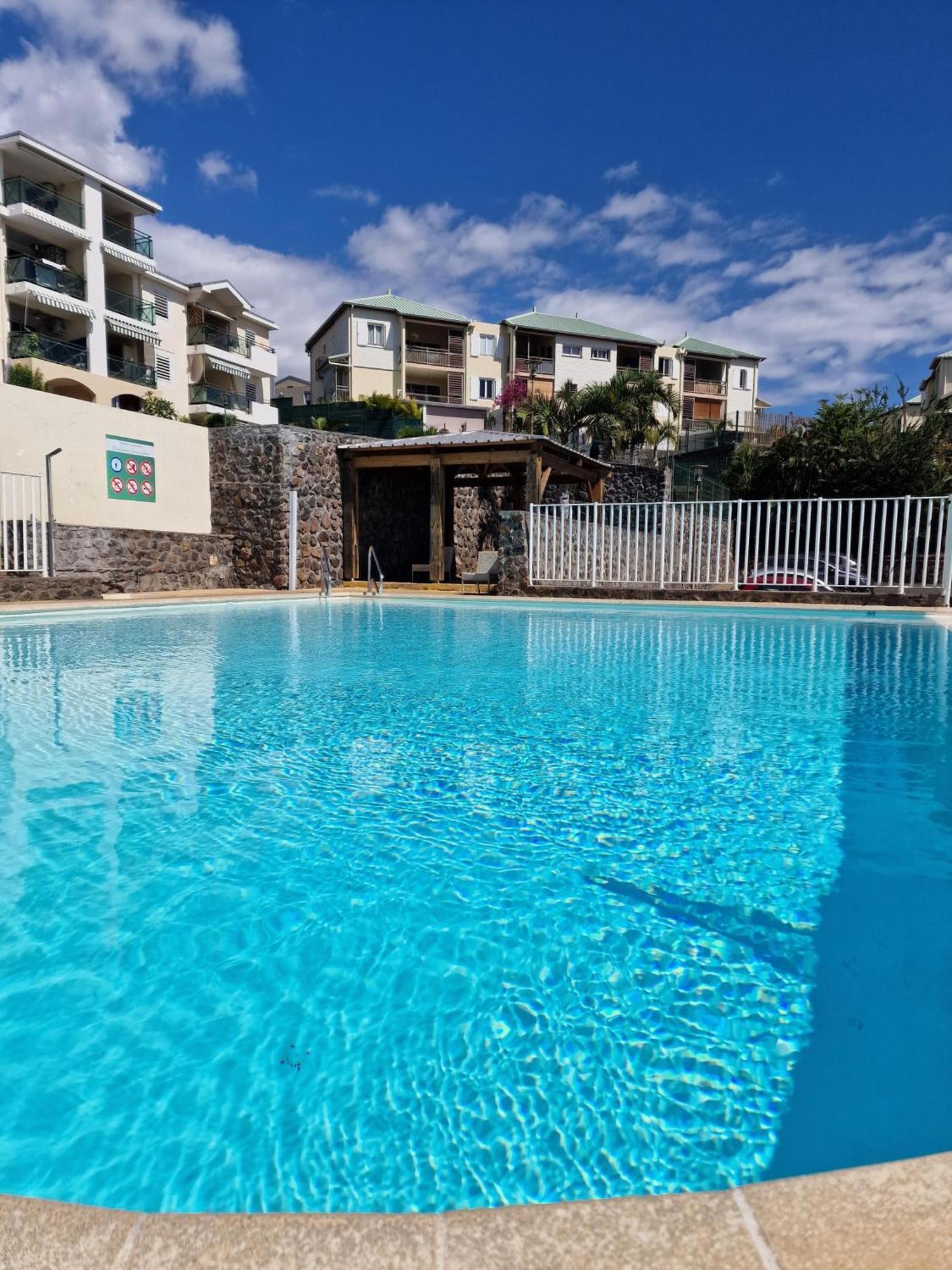 Appartement Villa Sur Le Toit, Vue Mer Saint-Gilles-les-Bains Exterior foto